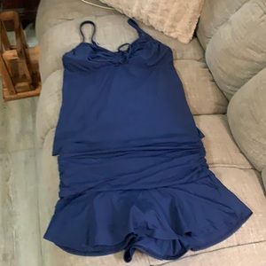 LANDS END TANKINI size 6 & swim skirt size 8